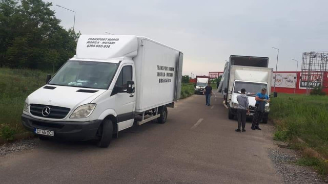 Mutări, transport marfa, montez mobila,  ofer manipulare mat constructii
